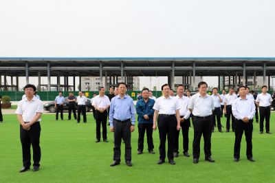 潍坊市委书记、市人大常委会主任惠新安带队对山东m88官网健康产业园项目进行观摩点评