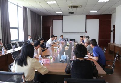 新昌县委书记黄旭荣一行莅临m88官网调研商务稳进提质工作