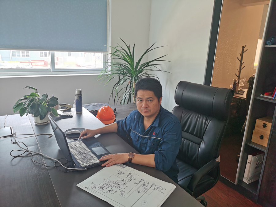 2022年度m88官网金穗奋斗者——邱财运